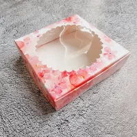 Коробка ЦП для печенья 12*12*3 "Розовые цветы"